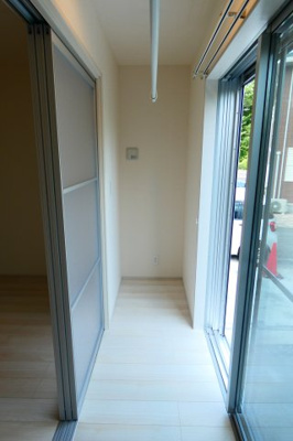 【バルコニー】 | リーブルファイン羽村羽中 | インナーバルコニータイプになります。