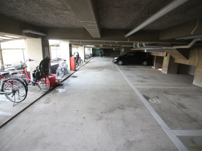 【駐車場】 | ハピネス栄町