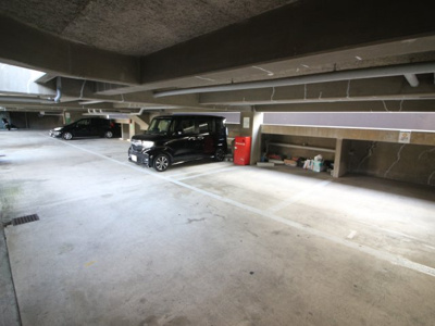 【駐車場】 | ハピネス栄町