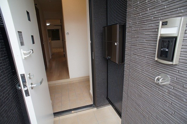 ラ・フェリーチェⅠの玄関