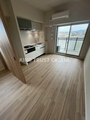 S-RESIDENCE天満橋arの居間・リビング|こちらの居間で趣味の時間をお楽しみください