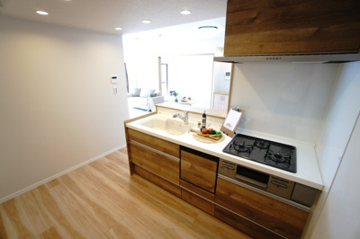 【キッチン】 | 【上質リノベ】ナタリーマリナタウンウエストデッキＡ棟 | 室内（2025年10月24日11：00頃）撮影