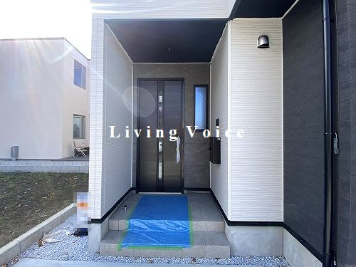 【エントランス】 | 【仲介手数料０円】平塚市諏訪町3期　新築一戸建て　全3棟 | 平塚市諏訪町3期　新築一戸建て　全3棟