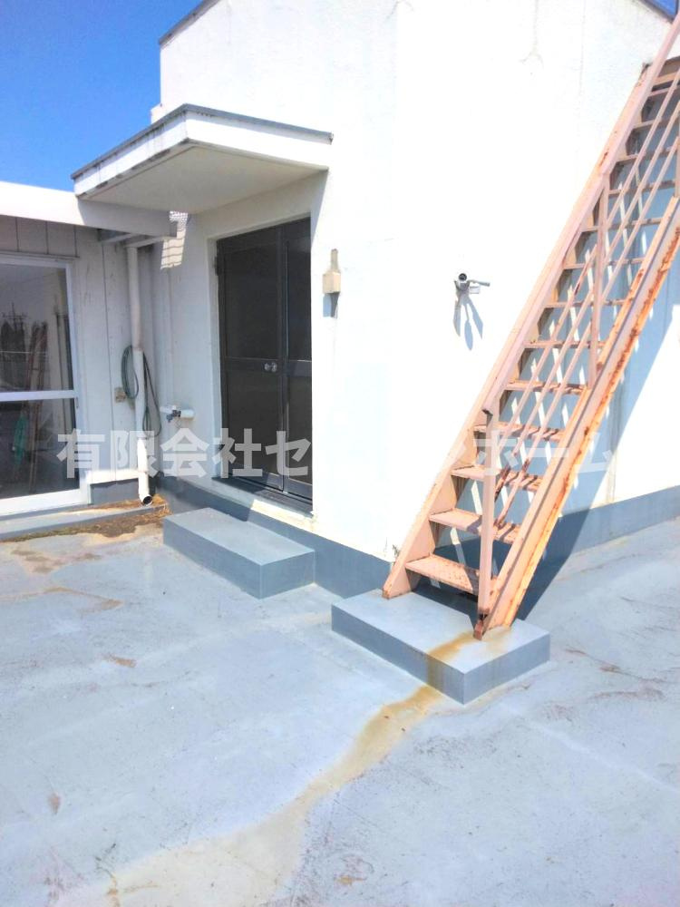 深谷市中瀬　中古店舗併用住宅のバルコニー