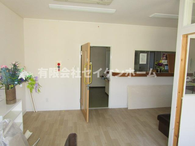 深谷市中瀬　中古店舗併用住宅の受付