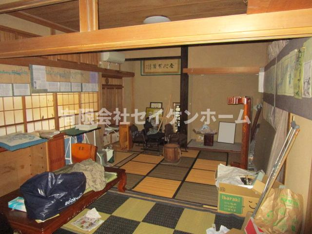 深谷市中瀬　中古店舗併用住宅の和室