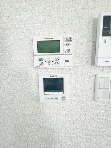 富久山町八山田字東平作　太陽光パネル＋Z空調＋オール電化住宅の発電・温水設備