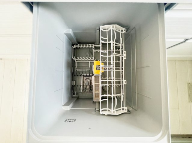 富久山町八山田字東平作　太陽光パネル＋Z空調＋オール電化住宅のキッチン|キッチンにはビルドイン食洗器♪片付け時間を短縮＆節水効果もあり子育て世帯や共働き世帯の強い味方♪