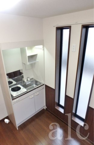 新宿区高田馬場３丁目のアパートのキッチン|ガスキッチン