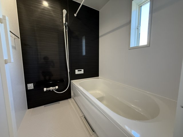西区竜が岡5丁目①号棟　新築の浴室