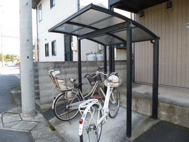 倉敷市粒浦のアパートのその他共用部分|自転車置き場
