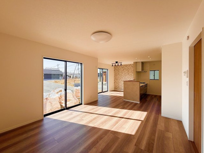 【居間・リビング】