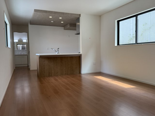垂水区歌敷山4丁目②号棟　中古戸建の居間・リビング