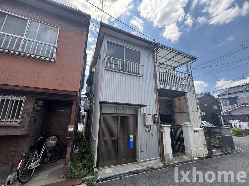 鳥飼下3丁目テラスハウスの外観