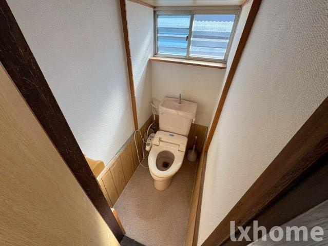 鳥飼下3丁目テラスハウスのトイレ