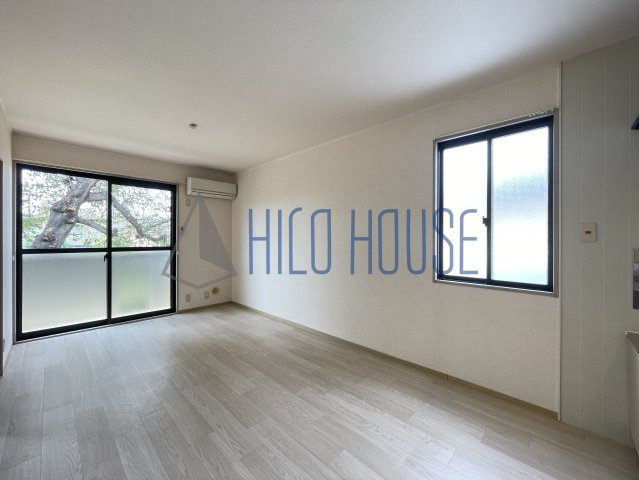 トルペプラザの居間・リビング