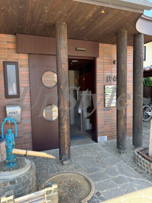 【エントランス】 | 秋桜館