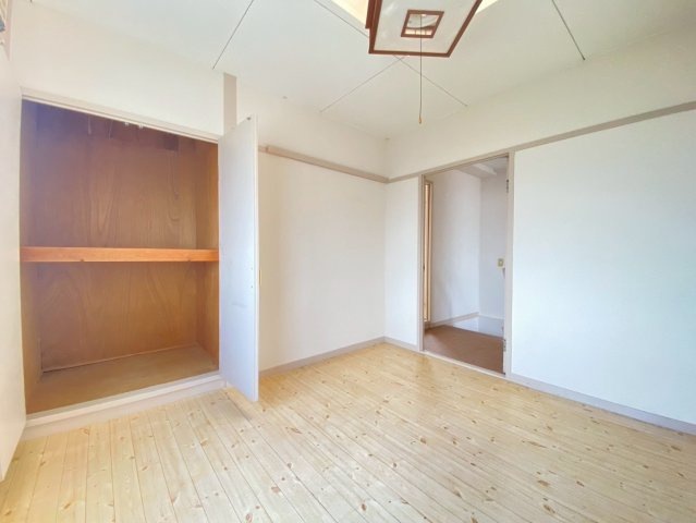 ヴィラ春日丘の内装