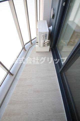 コンフォリア・リヴ横浜平沼のバルコニー