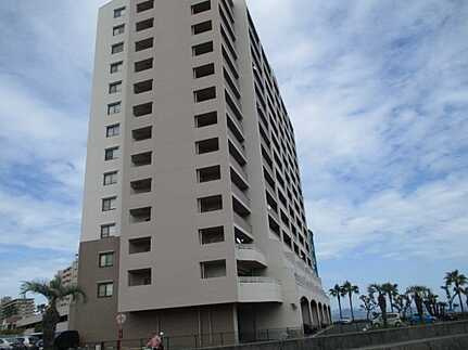 ナタリーマリナタウンウエストデッキA棟の外観