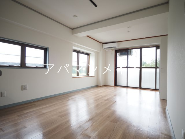 【居間・リビング】