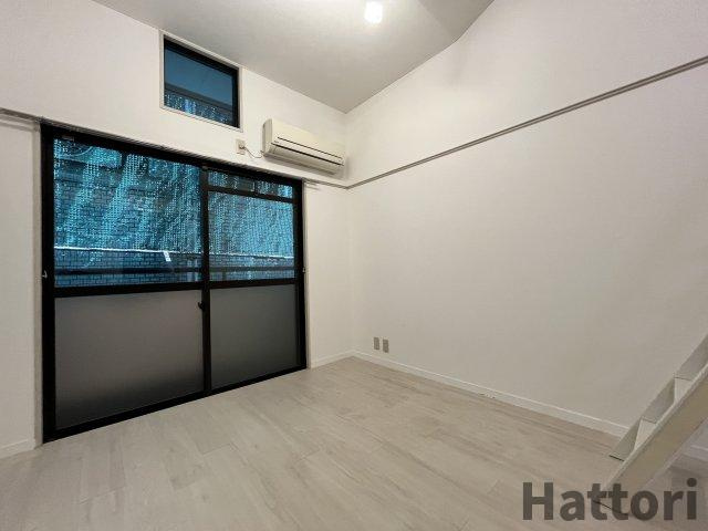 東三国ユーリプラザの居間・リビング