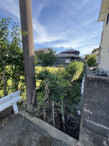 築添町売り土地の周辺