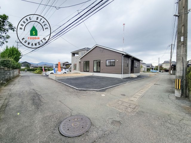 熊本市北区清水東町第2-2棟（1号棟）の前面道路含む現地写真|見学の時間などお気軽にお問い合わせ下さい。