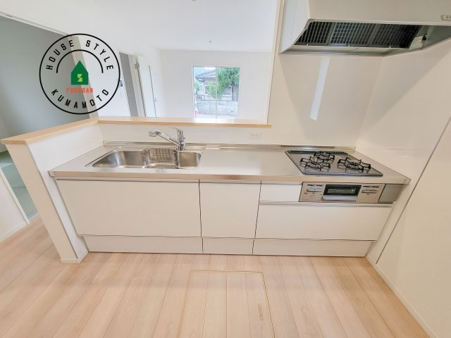 熊本市北区清水東町第2-2棟（1号棟）の内観：施工例|忙しい朝でも家族揃って食事をしたいゆとりあるダイニングスペース。