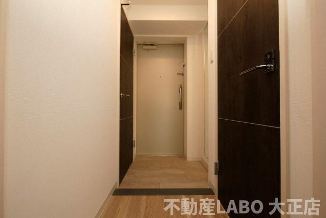 リヴェント難波サウスの玄関