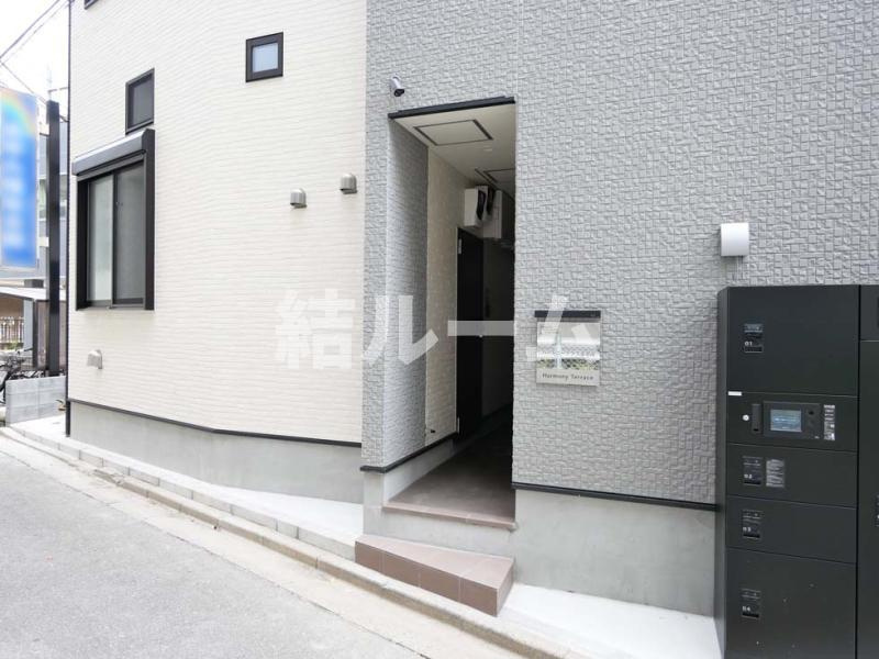 北区赤羽南２丁目のアパートのエントランス