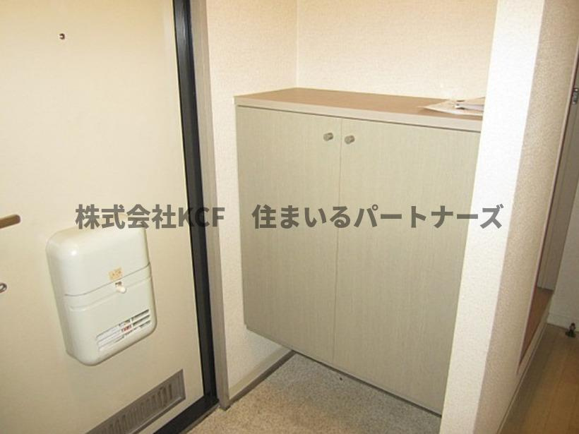 パークウエストの玄関|明るい玄関です