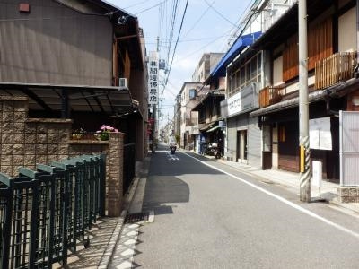 シャトーあと村の周辺|前面道路