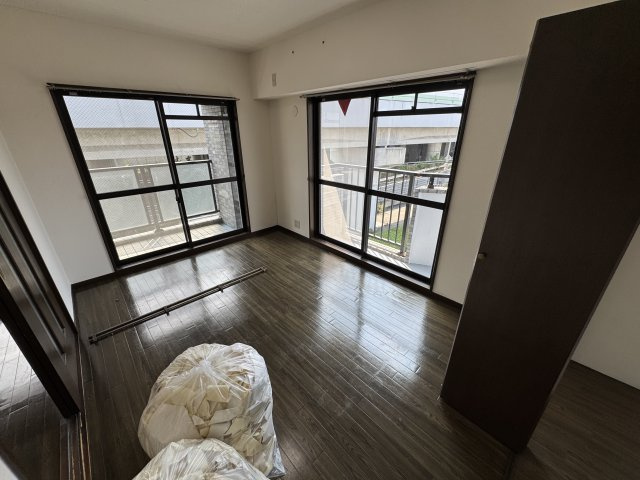 コートハウス神田の洋室