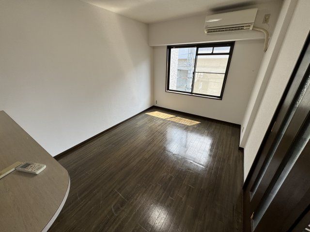 コートハウス神田の居間・リビング