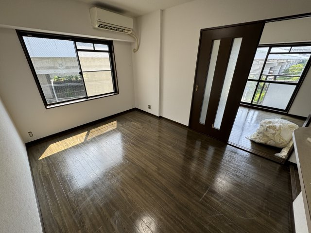 コートハウス神田の居間・リビング