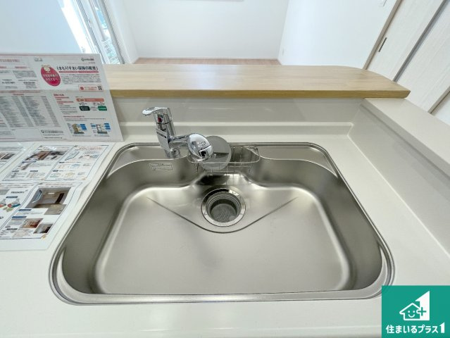 宇治市槇島町一ノ坪　第1期　新築一戸建ての設備|洗い物も楽にできる、広々シンク！