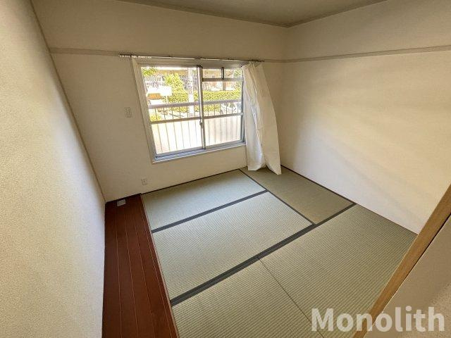 泉北茶山台２丁３番６号棟の和室