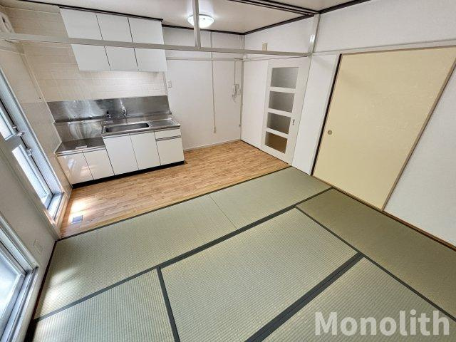 泉北茶山台２丁３番６号棟の居間・リビング