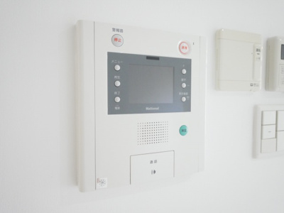 【セキュリティ】 | 匠空KYOMACHIBORI | モニター付きインターホンです