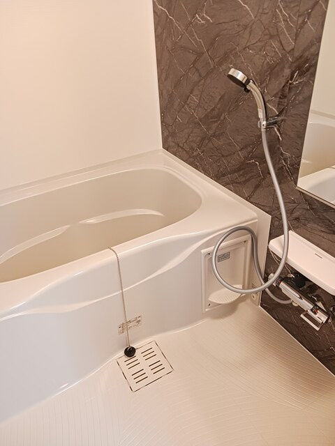 広島市安佐北区可部３丁目のアパートの浴室|追い焚き・浴室暖房乾燥機・窓あり