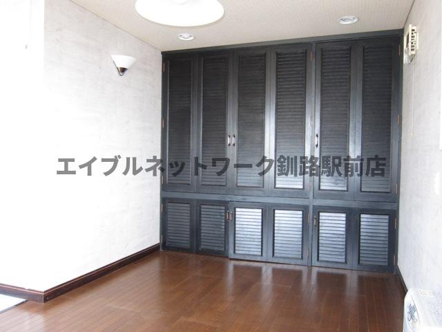 桜ヶ岡6-21-7貸家の収納