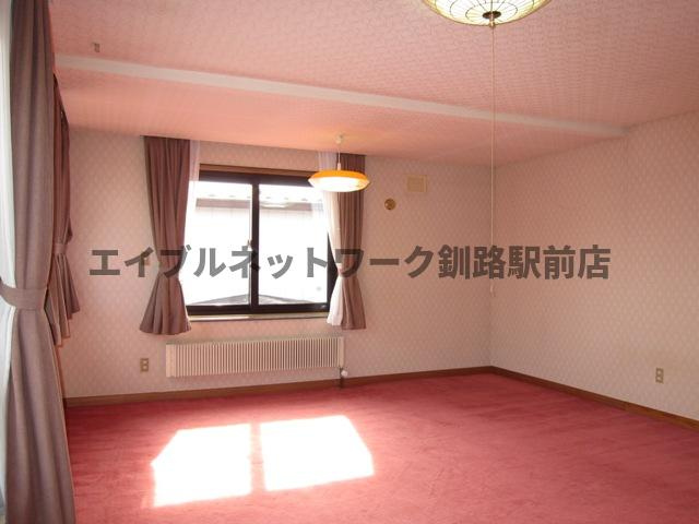 桜ヶ岡6-21-7貸家の寝室