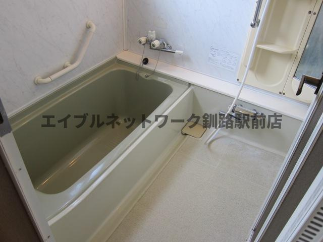 桜ヶ岡6-21-7貸家の浴室