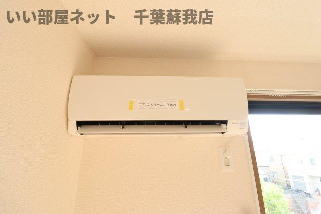 ロイヤルハウス　Ａの設備|エアコン