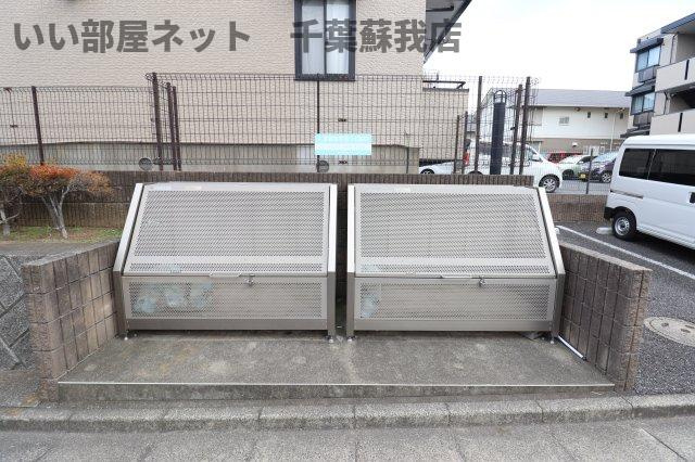 ロイヤルハウス　Ａのその他共用部分|ゴミストッカー