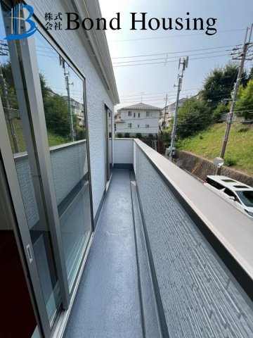 嬉しいリビング階段・設備充実　山手台2丁目　全2棟　2号棟のバルコニー