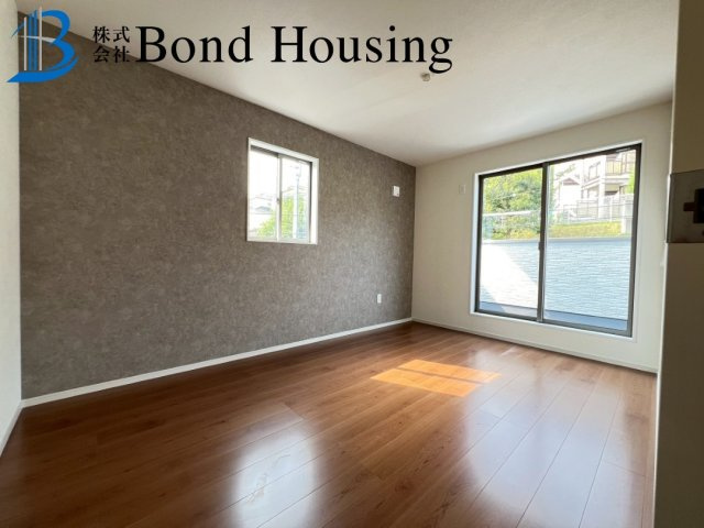 嬉しいリビング階段・設備充実　山手台2丁目　全2棟　2号棟の寝室