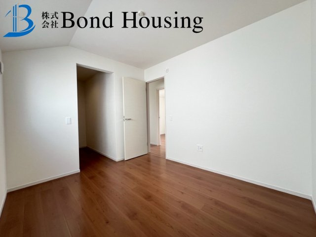 嬉しいリビング階段・設備充実　山手台2丁目　全2棟　2号棟の子供部屋