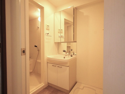 【洗面所】 | アーデン谷町 | コンパクトで使いやすい洗面所